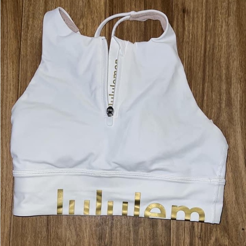 Lululemon bra